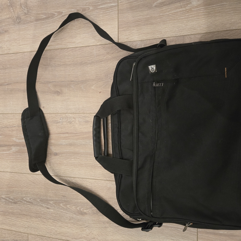 Black Professional Briefcase with Adjustable Strap